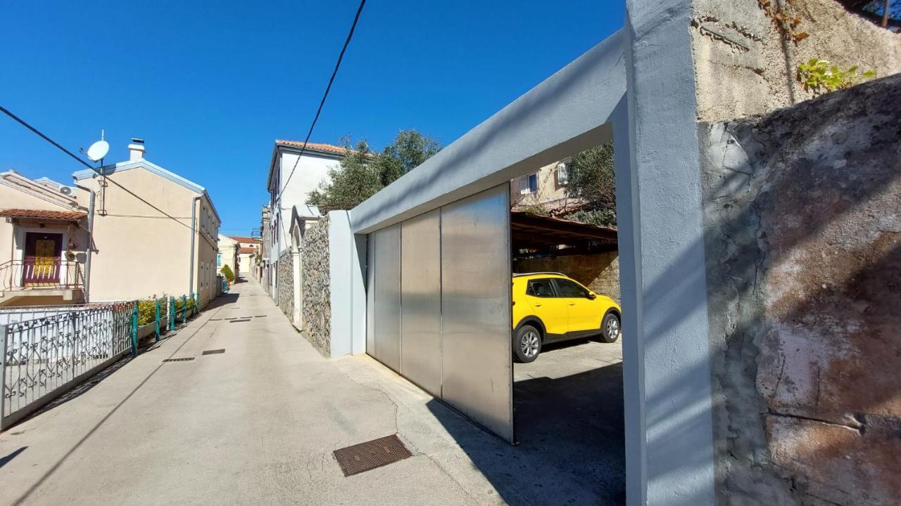 Apartman Kristina And Free Parking Mali Losinj Luaran gambar